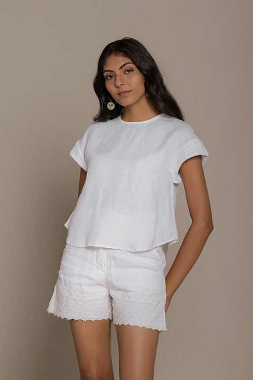 Sandcastle Saturdays Top in White - Beau’s store